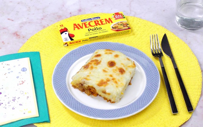 Bodegón pastel de patata con producto 